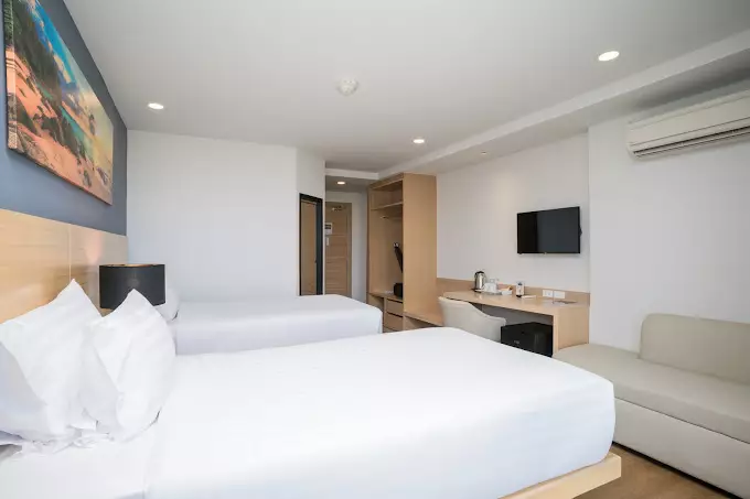 New Square Patong Hotel